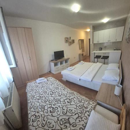 Apartmani Jasmin Novi Sad Exterior foto