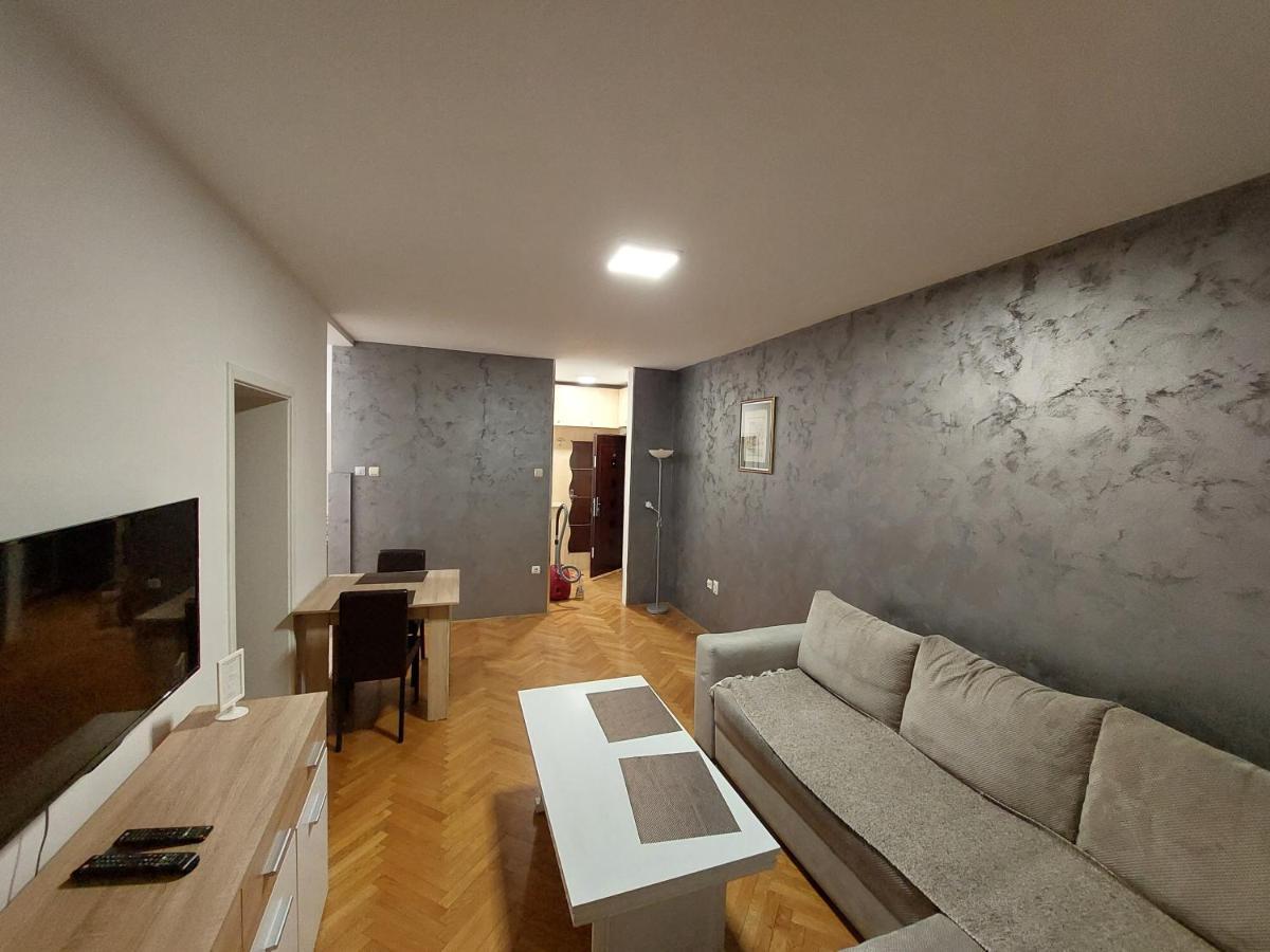 Apartmani Jasmin Novi Sad Exterior foto